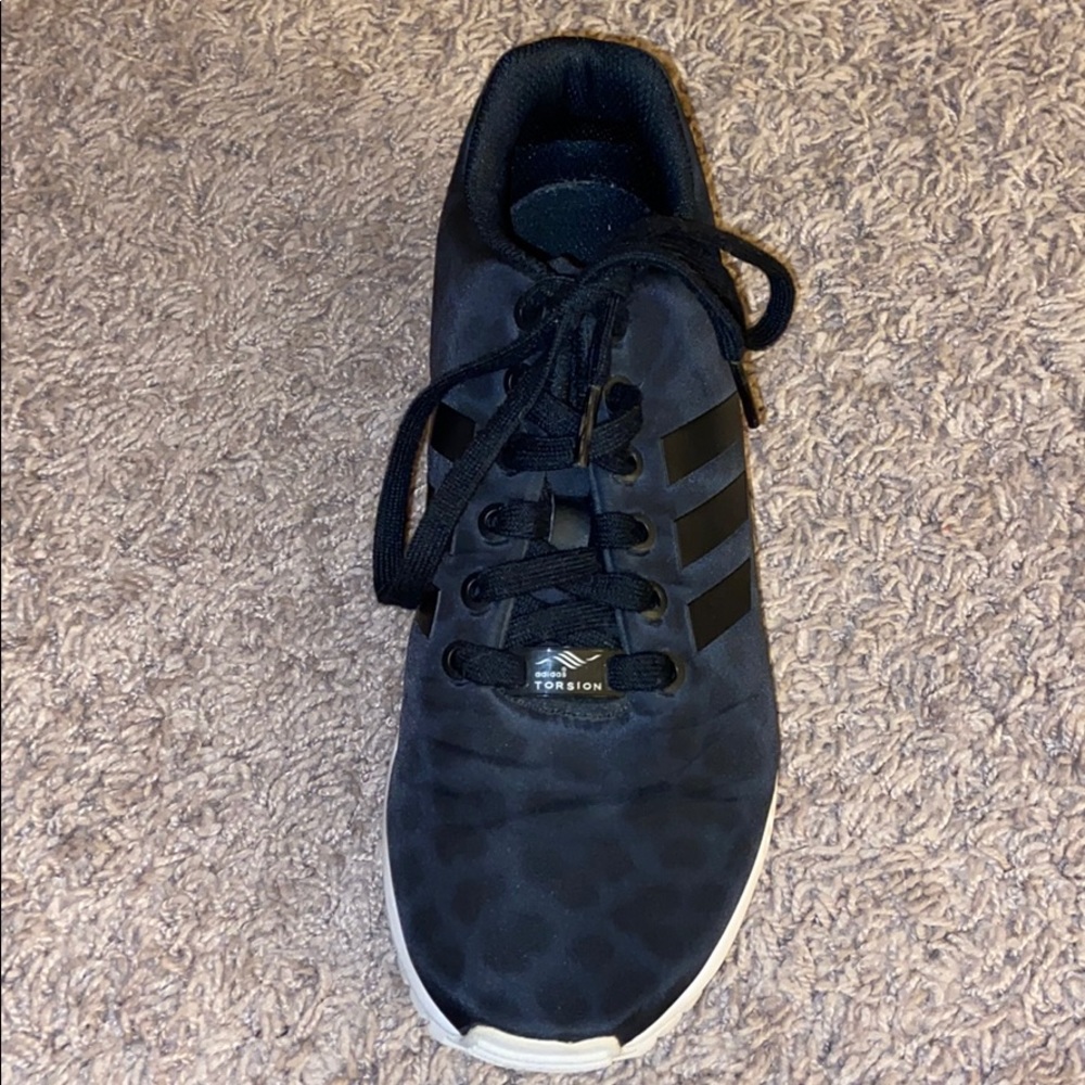 adidas torsion gym shoes, slight cheetah pattern